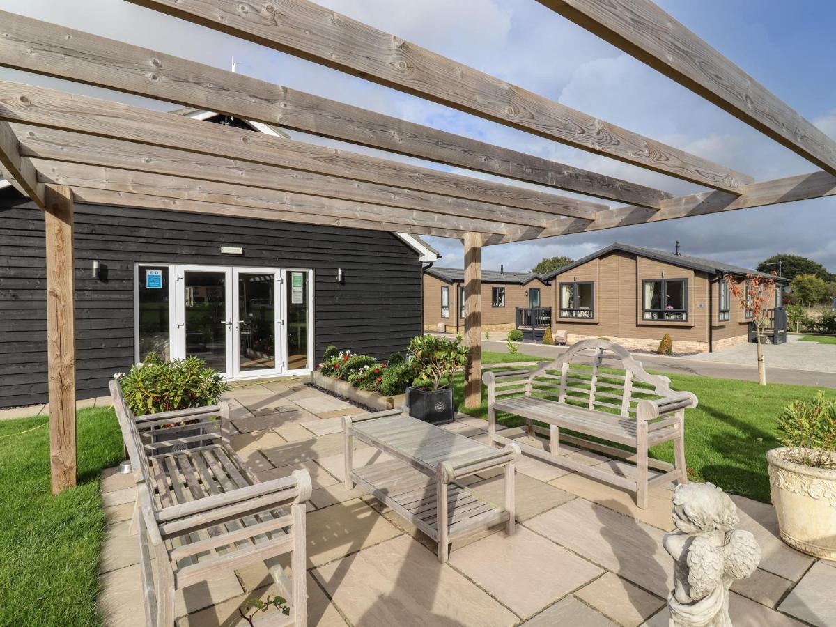 12 Bucklesham Park Villa Ипсуич Екстериор снимка