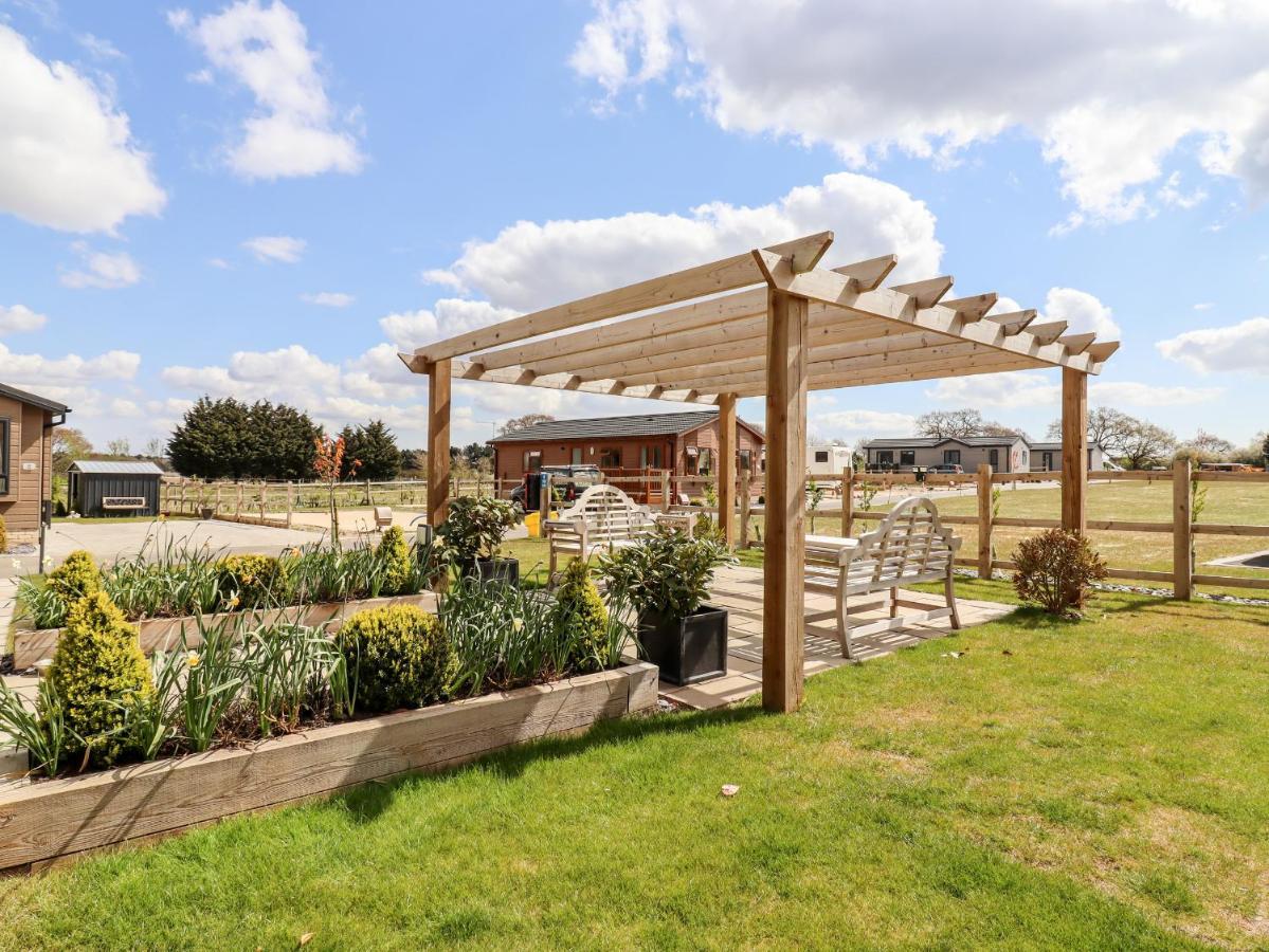 12 Bucklesham Park Villa Ипсуич Екстериор снимка