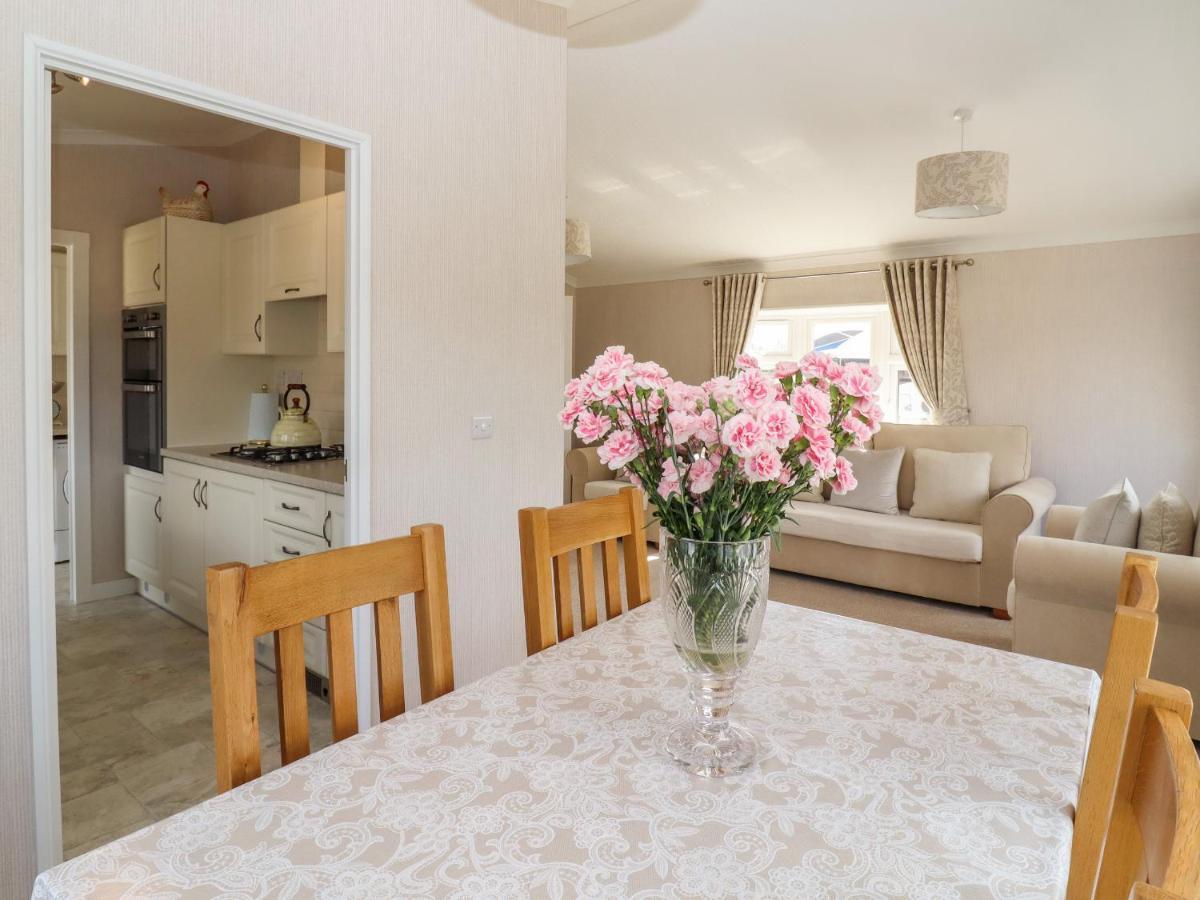12 Bucklesham Park Villa Ипсуич Екстериор снимка